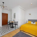 Atmospheric With Terrace And Parking By Renters *