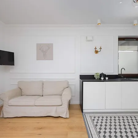 Atmospheric With Terrace And Parking By Renters