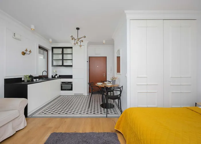 Atmospheric With Terrace And Parking By Renters Apartment *