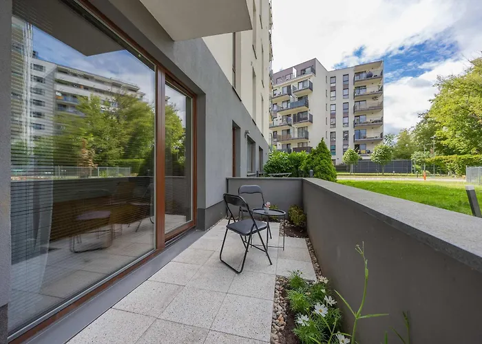 Atmospheric With Terrace And Parking By Renters Warsaw