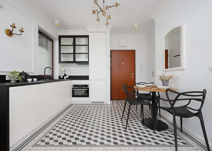 Lejlighed Atmospheric With Terrace And Parking By Renters Warszawa